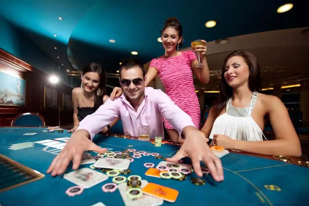 Responsible gaming reminder on bd bet apk Fruit Shop page for 18 plus adults